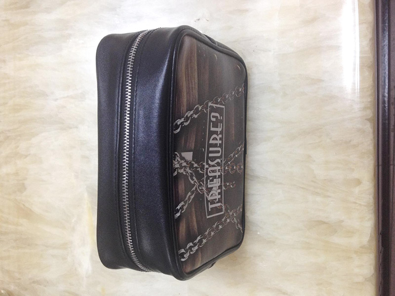 印衣服的熱轉(zhuǎn)印機(jī)多少錢？如何選購適合的設(shè)備？